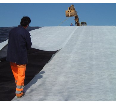 TYPAR geocomposite drainage for landfill