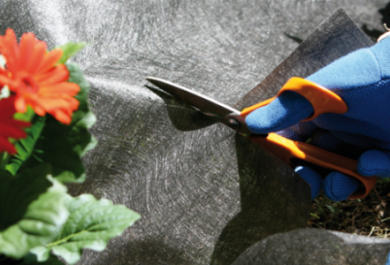 Homeowners use TYPAR landscaping weed fabric