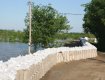 TYPAR geocells hold back flood waters